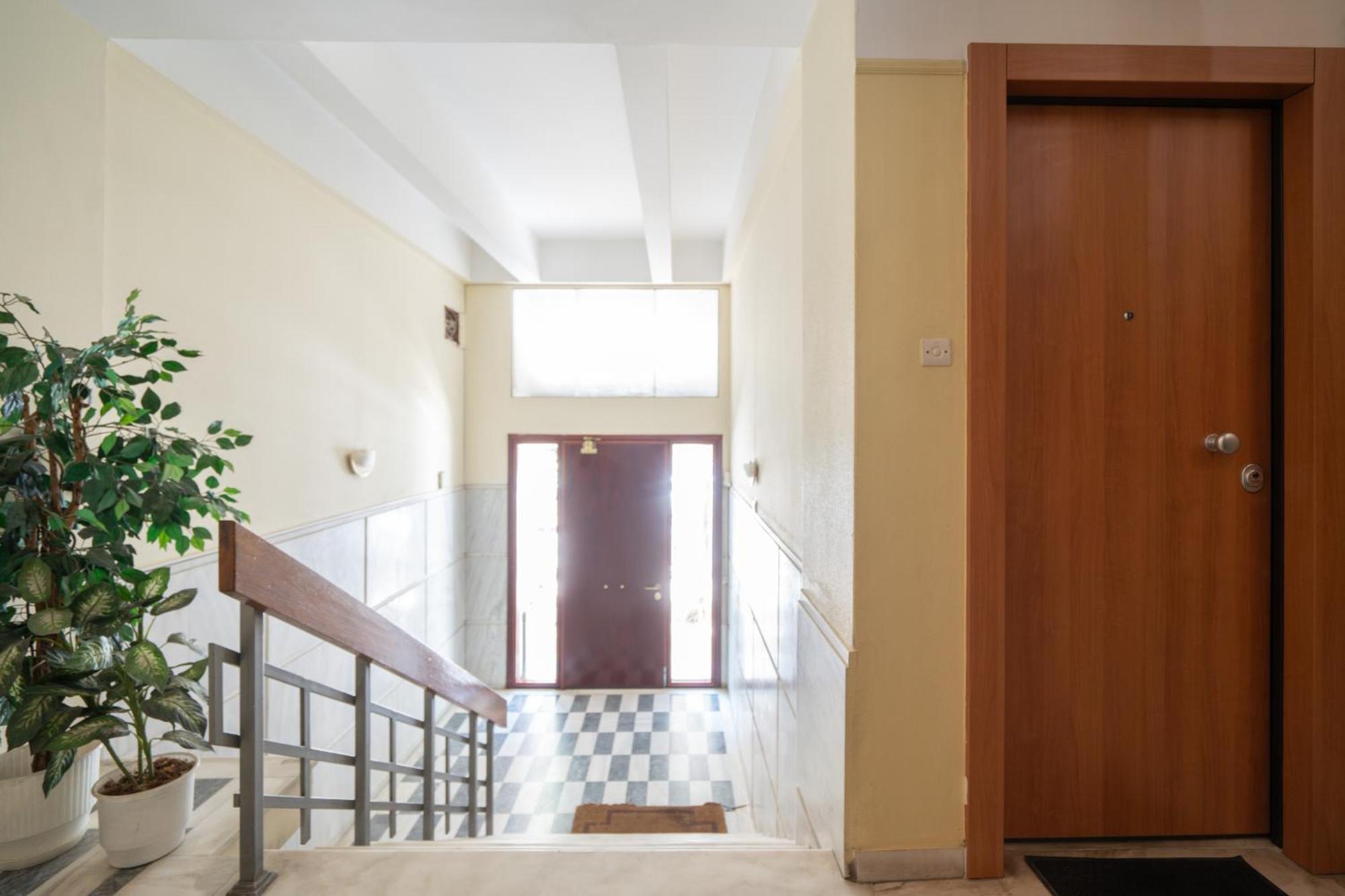 Sophisticated Modern Apt In Athens Center 외부 사진